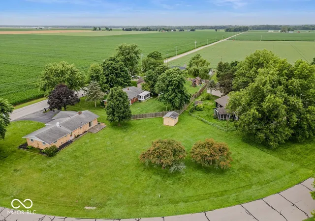 2nd image of 9210 N Keith Dr W, Columbus, IN 47203 | MLS# 22109988