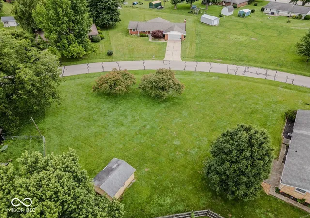4th image of 9210 N Keith Dr W, Columbus, IN 47203 | MLS# 22109988