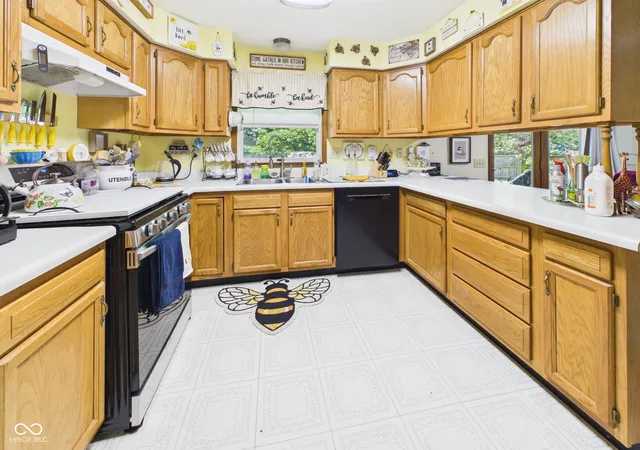 3rd image of 5807 Columbus Ave, Anderson, IN 46013 | MLS# 22109993