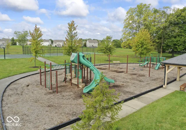 30th image of 7895 Blue Jay Wy, Zionsville, IN 46077 | MLS# 22110000