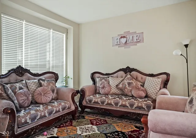 5th image of 7895 Blue Jay Wy, Zionsville, IN 46077 | MLS# 22110000