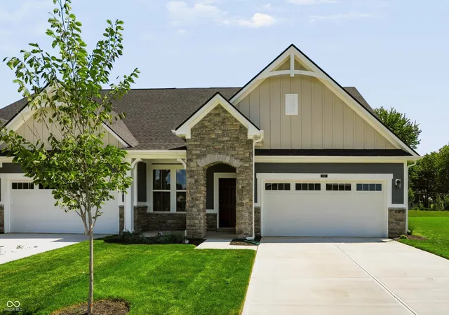 Photo 1 of Single family home for sale at 7611 Bluegill Dr, Noblesville, IN 46062 | MLS# 22110014 | Listing updated on 2026-09-25
