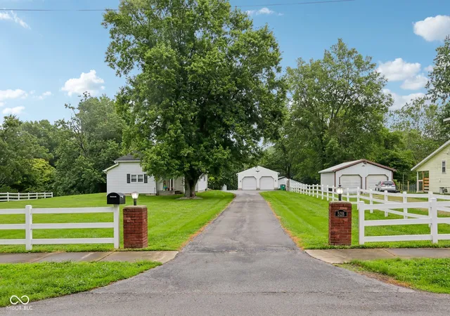 Homes for sale in Thorntown, IN | 528 N Pearl St, Thorntown, IN 46071 | MLS# 22110028