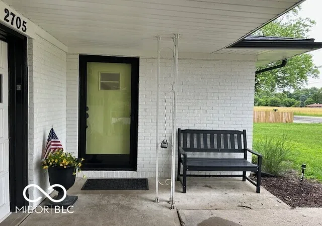 Photo 3 of Sale Pending at 2705 W 38th Street, Anderson, IN 46011 | MLS# 22110046 | Listing updated on 2026-08-15