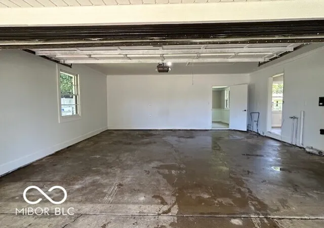 Photo 4 of Sale Pending at 2705 W 38th Street, Anderson, IN 46011 | MLS# 22110046 | Listing updated on 2026-08-15