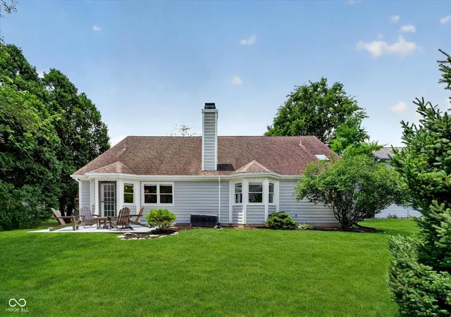 5th image of 11501 Woodview East Dr, Carmel, IN 46032 | MLS# 22110065