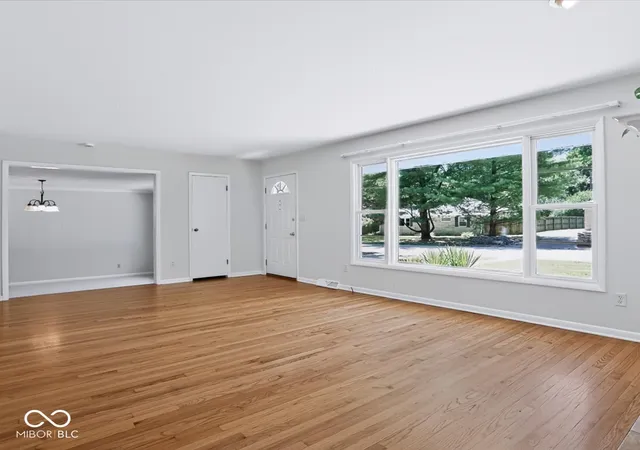 5th image of 811 S Eastside Dr, Bloomington, IN 47401 | MLS# 22110085