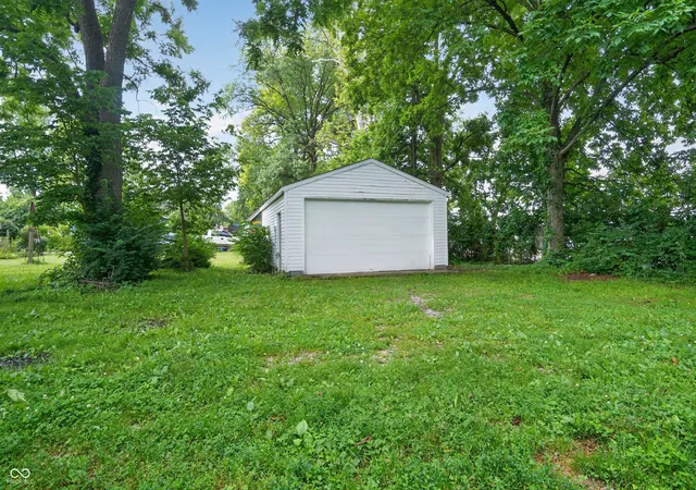 Photo 20 of Sale Pending at 312 S Fenton Ave, Indianapolis, IN 46219 | MLS# 22110105 | Listing updated on 2026-09-12
