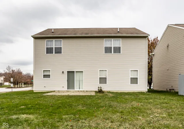 2nd image of 12435 Schoolhouse Rd, Fishers, IN 46037 | MLS# 22110112