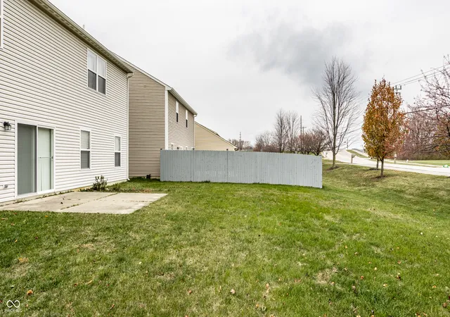 Photo 4 of Single family home for sale at 12435 Schoolhouse Rd, Fishers, IN 46037 | MLS# 22110112 | Listing updated on 2026-10-09