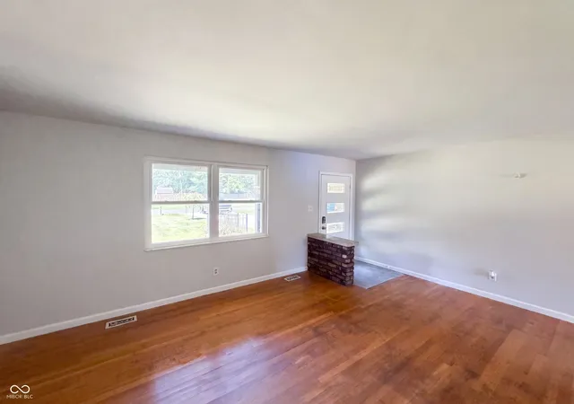 Photo 3 of Single family home for sale at 2883 S Wollenweber Rd, New Palestine, IN 46163 | MLS# 22110118 | Listing updated on 2026-09-18