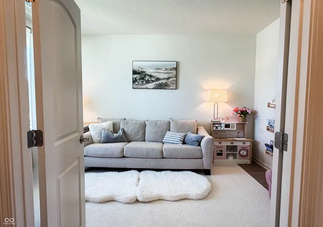 5th image of 6799 Seattle Slew Dr, Whitestown, IN 46075 | MLS# 22110138