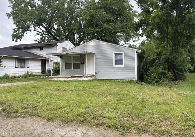 Photo 2 of Single family home for sale at 2830 Eastern Ave, Indianapolis, IN 46218 | MLS# 22110139 | Listing updated on 2026-08-27