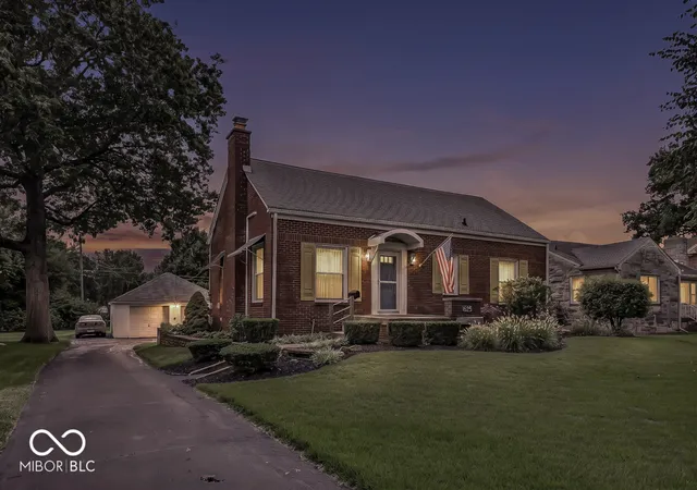 Photo 2 of Sale Pending at 1625 E Banta Rd, Indianapolis, IN 46227 | MLS# 22110152 | Listing updated on 2026-09-08