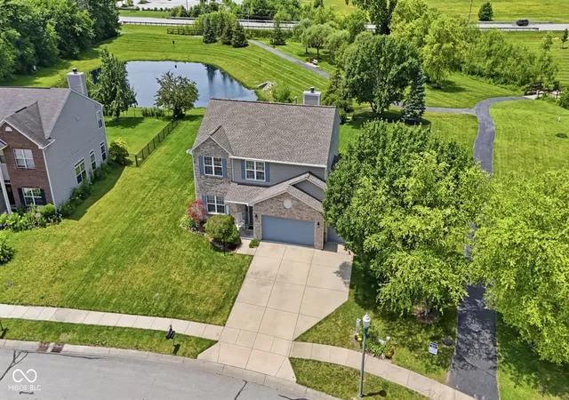 3rd image of 9080 N Falling Waters Dr, Mc Cordsville, IN 46055 | MLS# 22110165
