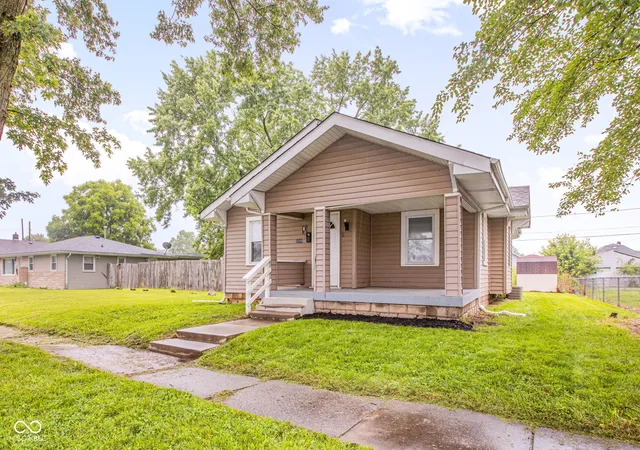 2nd image of 2509 Lincoln St, Anderson, IN 46016 | MLS# 22110168