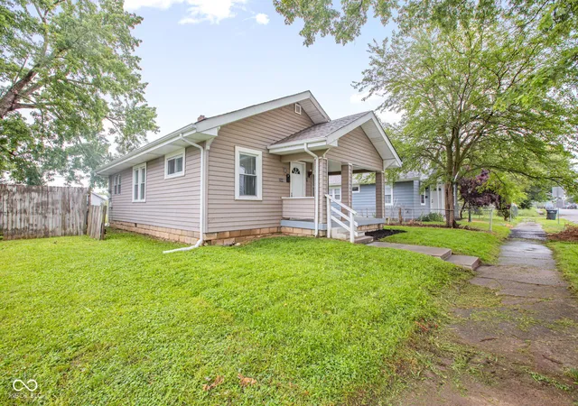 3rd image of 2509 Lincoln St, Anderson, IN 46016 | MLS# 22110168