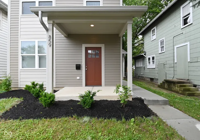 2nd image of 859 N Oakland Ave, Indianapolis, IN 46201 | MLS# 22110208