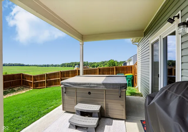 28th image of 940 Borealis Dr, Franklin, IN 46131 | MLS# 22110236