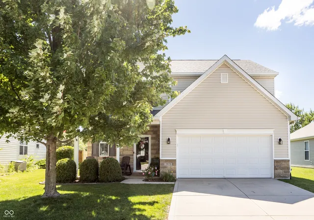 Homes for sale in Whitestown, IN | 3824 Dusty Sands, Whitestown, IN 46075 | MLS# 22110252