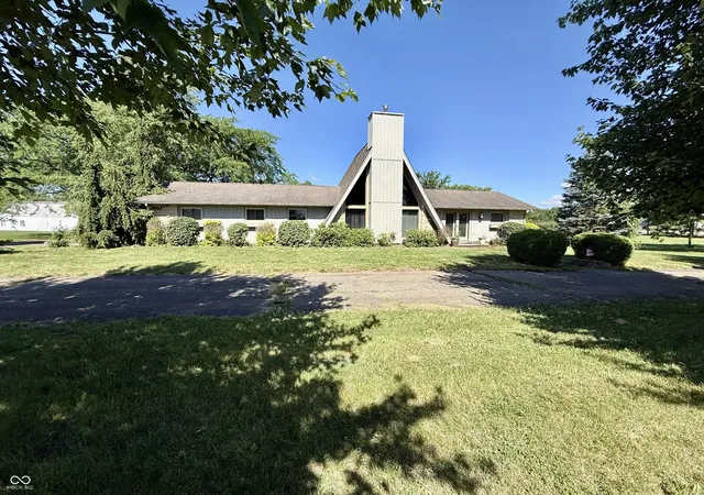 2nd image of 9261 S 825 W, Edinburgh, IN 46124 | MLS# 22110256