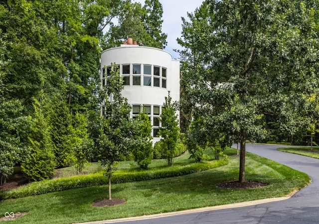 Photo 3 of Mansion for sale at 10565 Spring Ml Rd, Carmel, IN 46290 | MLS# 22110259 | Listing updated on 2026-08-20