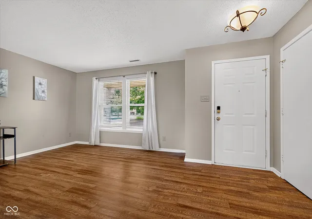 Photo 3 of Single family home for sale at 8422 Weathervane Ct, Indianapolis, IN 46239 | MLS# 22110261 | Listing updated on 2026-09-30