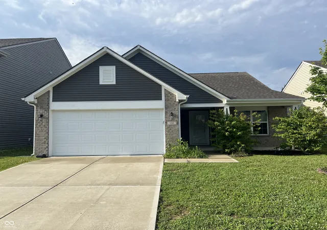 2nd image of 1181 S Aberdeen Dr, Franklin, IN 46131 | MLS# 22110266