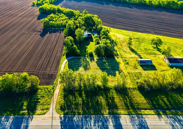 1st image of 12296 S State Road 63, Clinton, IN 47842 | MLS# 22110267