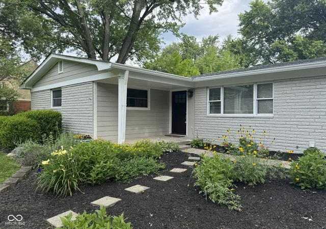 3rd image of 2516 Colony Ct, Carmel, IN 46280 | MLS# 22110274
