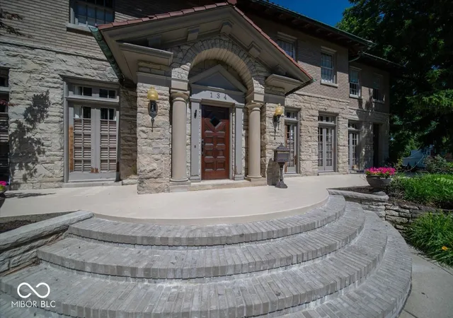 Photo 3 of Single family home for sale at 134 Ulen Blvd, Lebanon, IN 46052 | MLS# 22110302 | Listing updated on 2026-10-01