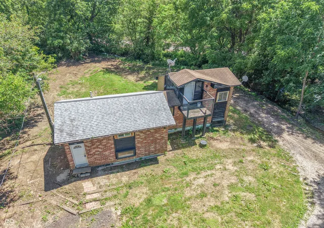 2nd image of 213 N State Road 67 S, Martinsville, IN 46151 | MLS# 22110306