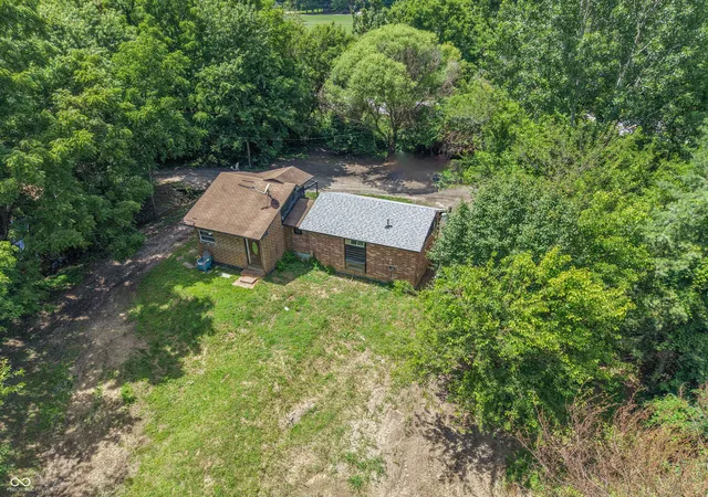 3rd image of 213 N State Road 67 S, Martinsville, IN 46151 | MLS# 22110306