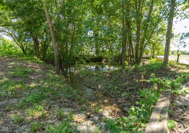 4th image of 213 N State Road 67 S, Martinsville, IN 46151 | MLS# 22110306