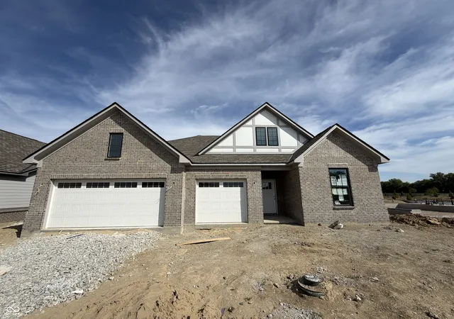 Photo 1 of Single family home for sale at 11358 Barn Owl Dr, Zionsville, IN 46077 | MLS# 22110314 | Listing updated on 2026-10-06
