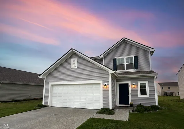 2nd image of 4061 Sedgewick Ln, Columbus, IN 47201 | MLS# 22110320