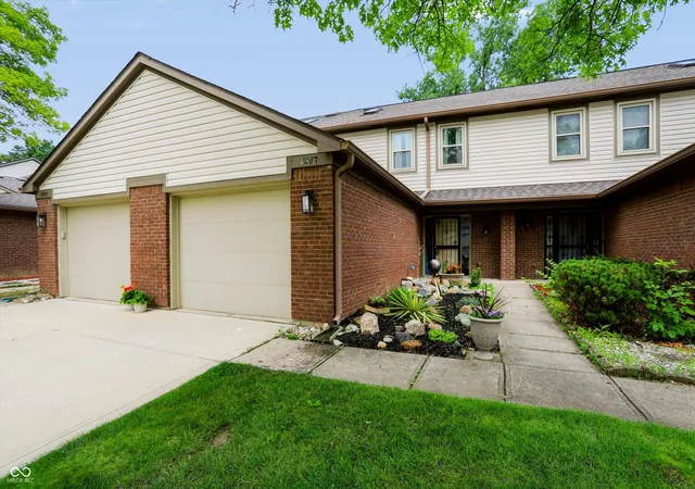 Homes for sale in Indianapolis, IN | 6448 Bay Harbor Ln, Indianapolis, IN 46254 | MLS# 22110336