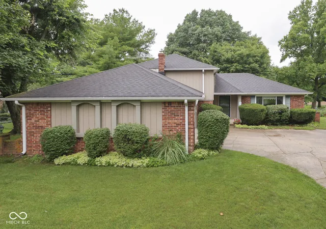 Photo 1 of Sale Pending at 388 Leaning Tree Rd, Greenwood, IN 46142 | MLS# 22110357 | Listing updated on 2026-08-31