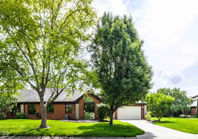 Photo 1 of Sale Pending at 9223 Golden Oaks E, Indianapolis, IN 46260 | MLS# 22110366 | Listing updated on 2026-09-04