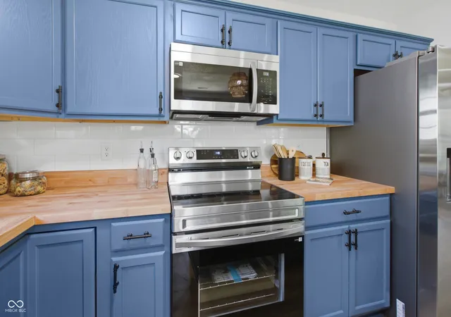 5th image of 7267 Woodside Dr, Avon, IN 46123 | MLS# 22110370