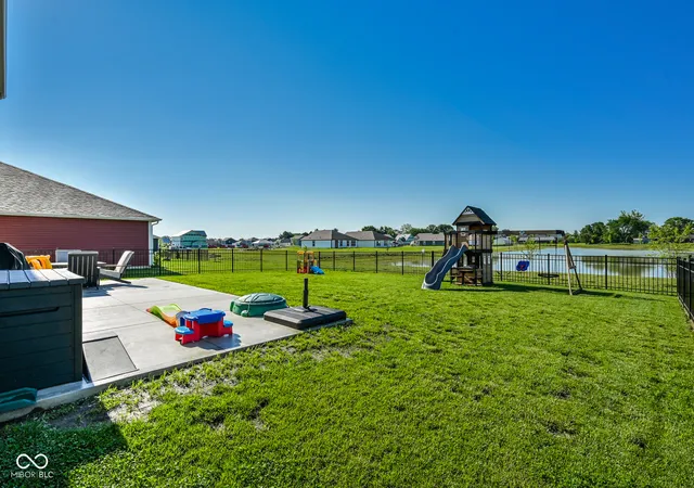 33rd image of 1435 Fleming Dr, Greenfield, IN 46140 | MLS# 22110391