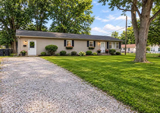 Single family home for sale at 7 N Middle St, Greenwood, IN 46143 | MLS# 22110400