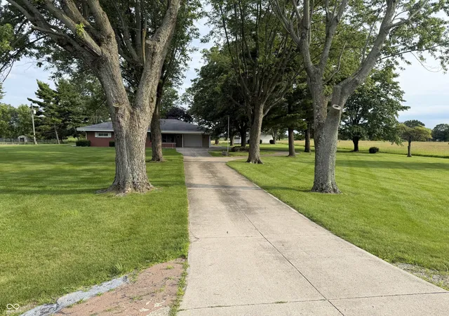 Homes for sale in Middletown, IN | 3793 W Us Hwy 36, Middletown, IN 47356 | MLS# 22110402