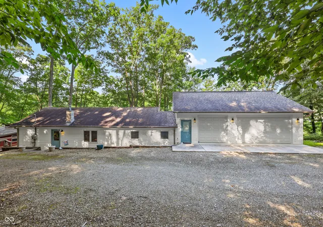 3rd image of 335 W Lakeview Dr, Nineveh, IN 46164 | MLS# 22110407