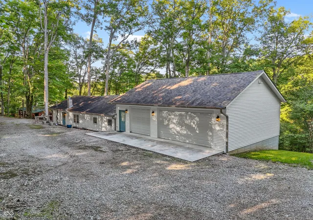 4th image of 335 W Lakeview Dr, Nineveh, IN 46164 | MLS# 22110407