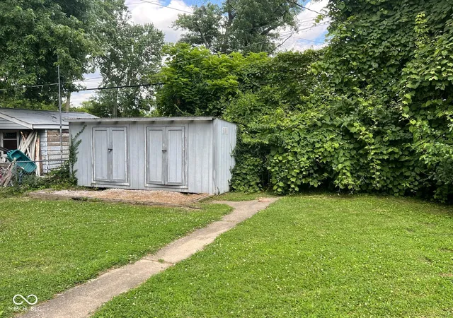 Photo 3 of Single family home for sale at 3945 Aurora St, Indianapolis, IN 46227 | MLS# 22110408 | Listing updated on 2026-09-04