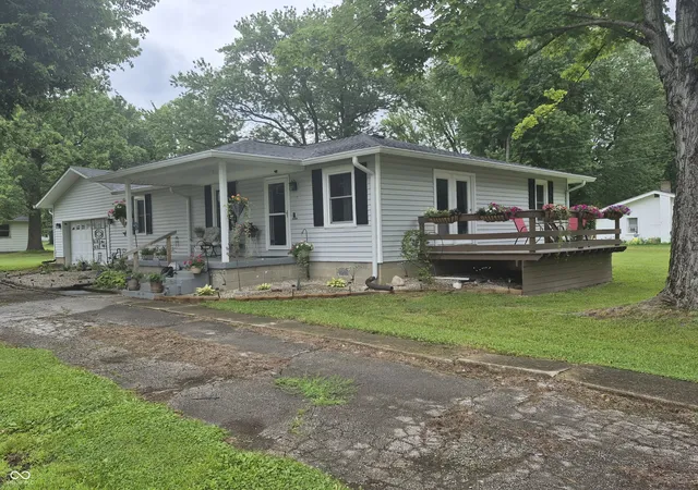 image of 403 S Main St, Cloverdale, IN 46120 | MLS# 22110423