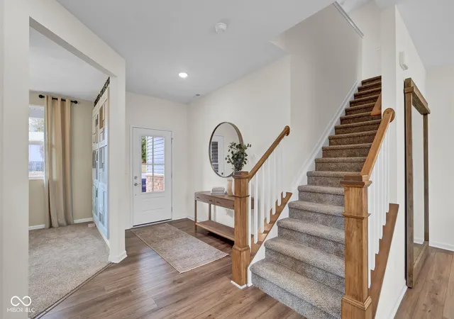 2nd image of 891 Sugarland Wy, Greenwood, IN 46143 | MLS# 22110439