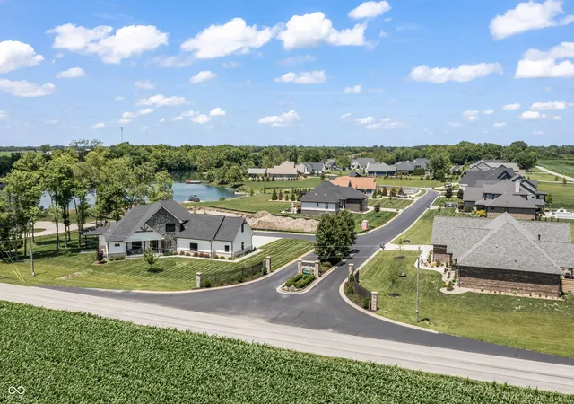 2nd image of 7179 N Lakeshore Dr, Greenfield, IN 46140 | MLS# 22110454