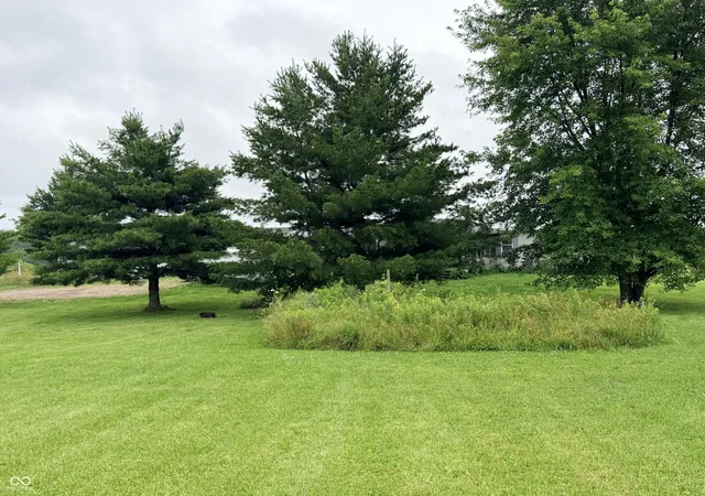 Photo 3 of Manufactured home for sale at 5130 S The Farm Rd, Rushville, IN 46173 | MLS# 22110459 | Listing updated on 2026-09-05
